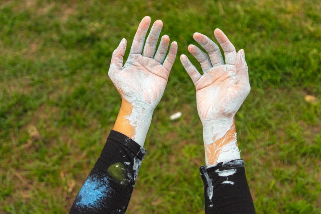 So wird Kleidung schnell wieder sauber: Tinte aus Kleidung entfernen leicht gemacht